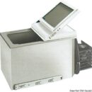 A sfilamento totale completo di rotaie laterali. Sportello singolo per una pratica apertura a pozzetto. Interno inox + fondo plastica. Temperatura + 10° - 12° C.