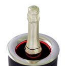 Apparecchio di raffreddamento da incasso per bottiglie. Mantiene il vino o lo champagne perfettamente refrigerati. Si attiva toccando qualsiasi parte della corona di acciaio. Illuminazione led interattiva con 27 opzioni di colore. IP65 lato esterno – IP22 lato interno.