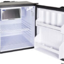 Provvisti di controllo elettronico che spegne il frigo quando la tensione scende sotto 10,4 V e riparte quando risale a 11,7 V (valori regolabili rispettivamente fino a 9,6 e 10,9 V).Velocità di rotazione 2000-2500-3000 RPM regolata secondo il volume da raffreddare. Ventilazione forzata.Consumo energetico 290 W/24h.