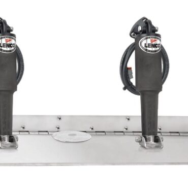 Adatti per scafi veloci e scafi pesanti.Alettoni spessore 4,6 mm. Completi di anodi sacrificali.Il kit è composto da:- 2/4 cilindri azionatori 51.260.03 a 12V (codice LENCO 15056-01), o 51.260.04 a 24V (codice LENCO 15063-001);- 2 alettoni in acciaio inox.Il pannello di controllo e le prolunghe per il collegamento dall'attuatore alla centralina vanno acquistate a parte.