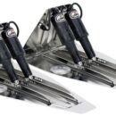 Adatti per scafi molto veloci/racing.Il kit è composto da:- 4 cilindri azionatori 51.260.03 (codice LENCO 15056-1);- 2 alettoni in acciaio inox elettrolucidato. Il pannello di controllo e le prolunghe per il collegamento alla centralina vanno acquistati a parte.