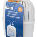 Il deumidificatore passivo a cristalli di sale assorbe l’umidità in eccesso presente nell’aria prevenendo la formazione di muffe e cattivi odori. Raggiunto il livello di umidità ideale il processo si interrompe automaticamente riprendendo qualora il tasso di umidità torni a crescere. Composto da un contenitore a due livelli. La busta contenente i cristalli di sale è disposta nel livello superiore; l’acqua da essi attirata viene raccolta nel contenitore al livello inferiore. Il contenitore può essere facilmente svuotato ed i cristalli sostituiti da una nuova ricarica. ABSODRY® Hanger è la versione appendibile, monouso, specifica per ambienti ristretti dove la ventilazione è limitata. Utilizzata negli armadi è ideale per mantenere abiti e maglioni freschi ed asciutti.