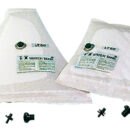 Sono comodissimi, in quanto si adattano alla conformazione del luogo di posizionamento. Non richiedono nessuna manutenzione e costano pochissimo. Sono completi di bocchetta d’entrata e d’uscita dell’acqua e con una valvola di sfiato per le bolle d’aria. Tessuto misto Nylon-PVC molto robusto, con saldature doppie garantite antiscoppio.