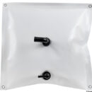 Serbatoi in PVC alimentare per stoccaggio acqua. Realizzati in tessuto PVC alimentare senza tereftalati, si adattano facilmente alle forme di sentine o gavoni. La resistenza del tessuto e la doppia saldatura ad alta tenuta garantiscono una lunga durata nel tempo. Sono dotati di due boccole saldate con filetto maschio G 1 ½ . Forniti con portagomma a girello da Ø 38 per il carico e Ø 16 per lo scarico. Per l’installazione è possibile fissare il serbatoio agli occhielli in metallo.