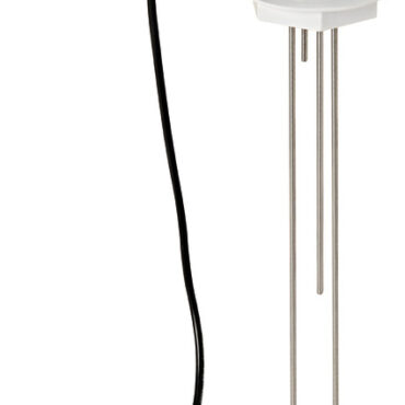 Formato da pannello con segnalatore a 4 LED (1/4 - 1/2 - 3/4) + sonda con flangia internazionale a 5 fori. Provvisto anche di filetto e dado per fissaggio universale in tutti i serbatoi di qualsiasi materiale. predisposta per serbatoi altezza 15/50 cm. I sensori della sonda andranno tagliati in proporzione all'altezza del serbatoio utilizzato.