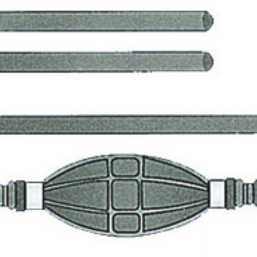 Fabbricato con speciale tubo coestruso con interposta calza in poliestere.Sezione 8x13 mm, resistente fino a 15 bar.Completa di pompetta tipo maggiorato, adatta per benzina verde.