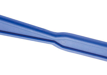 Utile per svitare/avvitare i dadi delle eliche, lunghezza 330 mm.Fabbricata in nylon/fibra di vetro.