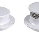 Corpo in ABS resistente al raggi UV. Si apre e si chiude dall'interno agendo sul pulsante centrale. Chiuso è perfettamente stagno. Consente sia l'entrata sia l'estrazione dell'aria.