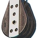 Carcassa in nylon nero più rinforzi in acciaio inox.