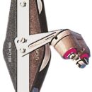 Carcassa in nylon nero più rinforzi in acciaio inox.