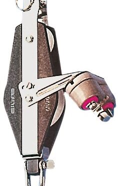 Carcassa in nylon nero più rinforzi in acciaio inox.