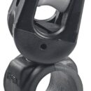 A) Fabbricato in nylon, totalmente snodato sui 2 assi.B) Fabbricato in naylon, con passaggio scotta in acciaio inox.