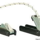 In alluminio con base acetalica. Autosbloccante quando il carico supera il massimo concesso. Ideale per bloccare/sbloccare la pala del timone sulle derive in caso di ostacolo o insabbiamento.