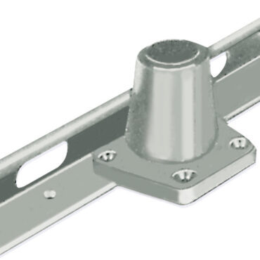 Fabbricate in alluminio anodizzato per candelieri da 25 mm (tipo art. 41.174.40; 40.173.39/40/41). Sono costruite in modo da realizzare un tutt’uno con la falchetta una volta installate.