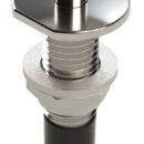 Funzioni:1) Attacco parabordi2) Bitta3) Traino sci / gonfiabiliFissaggio su piano, realizzato in acciaio inox AISI 316 lucidato a specchio.Carico di rottura 840 kg