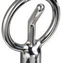 In acciaio inox microfuso e lucidato a specchio. Filettatura femmina M 25x2. Si monta direttamente sulla coperta.