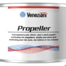 Antivegetativa a matrice dura esente da rame per eliche, assi, gruppi poppieri, flaps.Uso ristretto agli utilizzatori professionali. Regolamento UE 2020/1182.