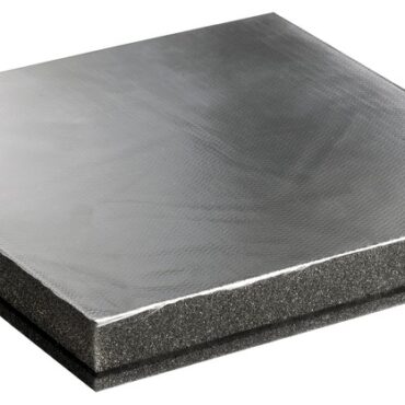 1) Tessuto fibra di vetro alluminizzato 430 g/m3;2) Poliuretano 30 kg/m3, spessore 15 mm;3) Massa EPDM, spessore 2 mm ( 4 kg/m2);4) Poliuretano 30 kg/m3, spessore 10 mm;5) Adesivo.Testati secondo la ISO 4589-3 determinando l'indice di ossigeno con prova a temperatura elevata.Certificati da R.I.Na. per l'isolamento acustico di locali apparato motori di unità da diporto fino a 24 m.