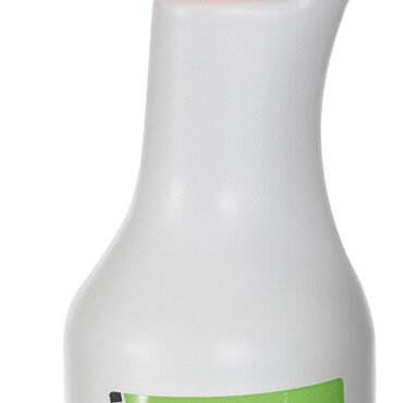 Spruzzato su vetroresina, tessuti vinilici (cuscini), vele in dacron ed ogni altro tessuto, rimuove macchie di ruggine e muffa. Rimuove gli odori. Il prodotto deve essere spruzzato, lasciato agire e solo risciacquato.Confezione da 500 ml.