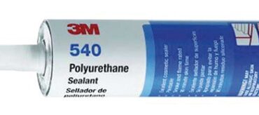 Sigillante poliuretanico ad alte prestazioni 540 è un adesivo sigillante monocomponente igroindurente, ideale per sigillature in accoppiamento a fissaggi meccanici.
