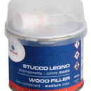 Specifico per legno, già colorato in pasta, ad alta resistenza, lavabile a mano o a macchina dopo 4/5 ore.