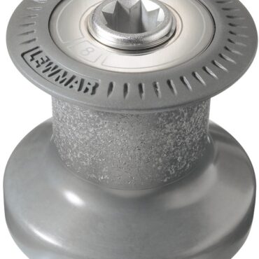 I winch standard Lewmar, punto di riferimento dell’innovazione tecnologica, sono progettati per assicurare prestazioni elevate e una durata senza confronti. Campana in alluminio anodizzato di colore antracite.