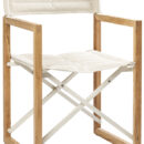 Con finitura di alta classe e in tessuto tecnico Batyline®, è disponibile in puro teak o in alluminio con braccioli in teak.Si piega molto facilmente per essere riposta ovunque a bordo.