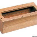 Si monta a parete e può contenere vari oggetti.