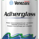 Primer ancorante monocomponente per vetroresina. Non è indispensabile carteggiare, ma solo sgrassare a fondo.